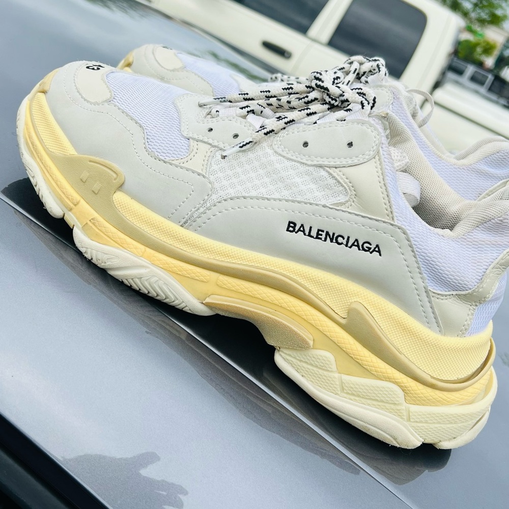 Belenciaga size 10
